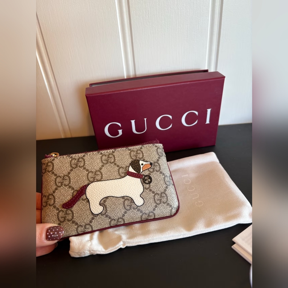 Gucci GG Logo Dachshund Key Pouch